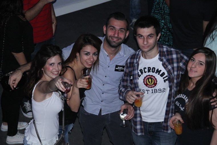 Online Collaborative Party